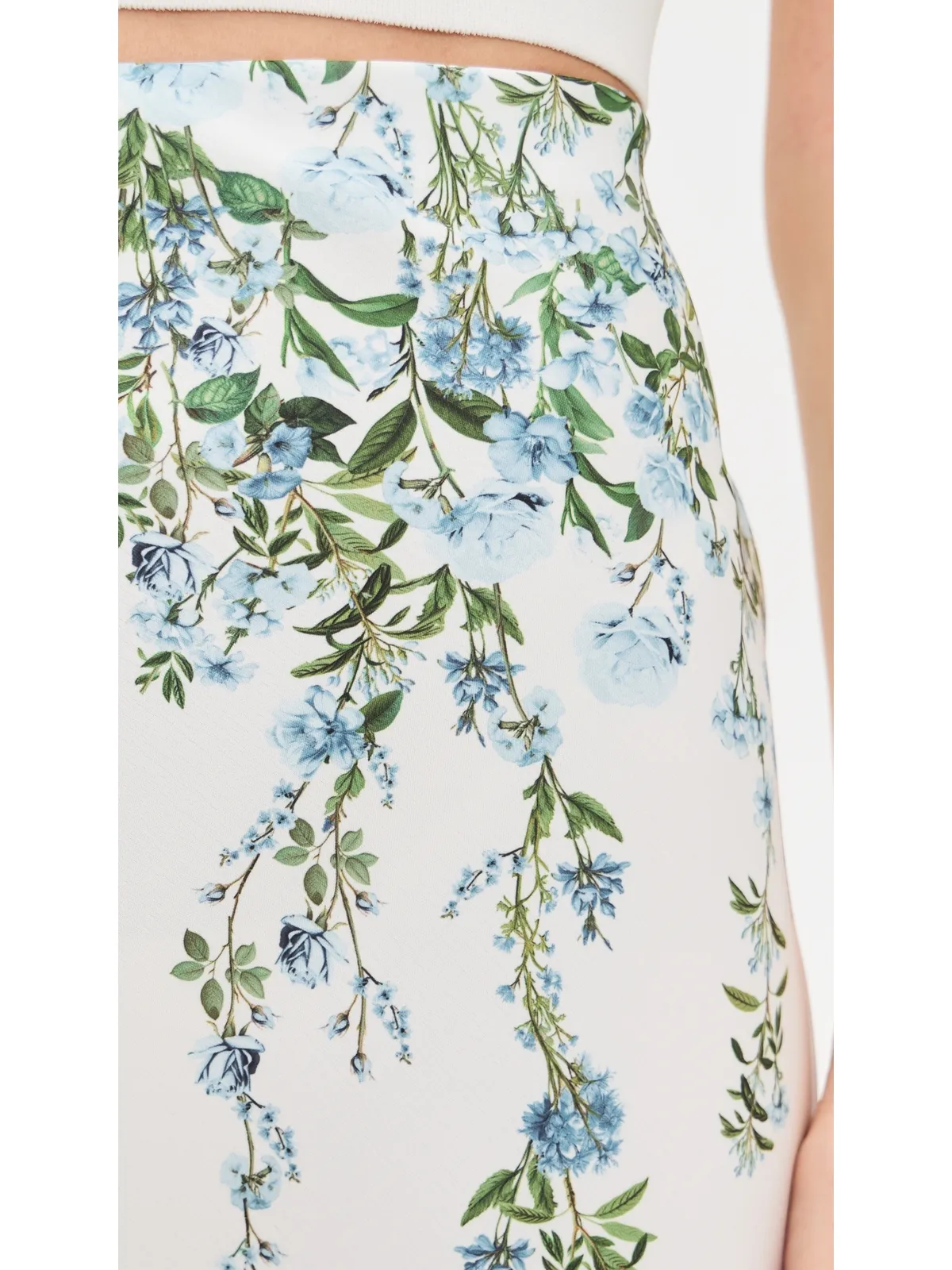 ALICE + OLIVIA Maeve ミディ・スリップスカート フレッシュエア カロライナブルー - 画像6