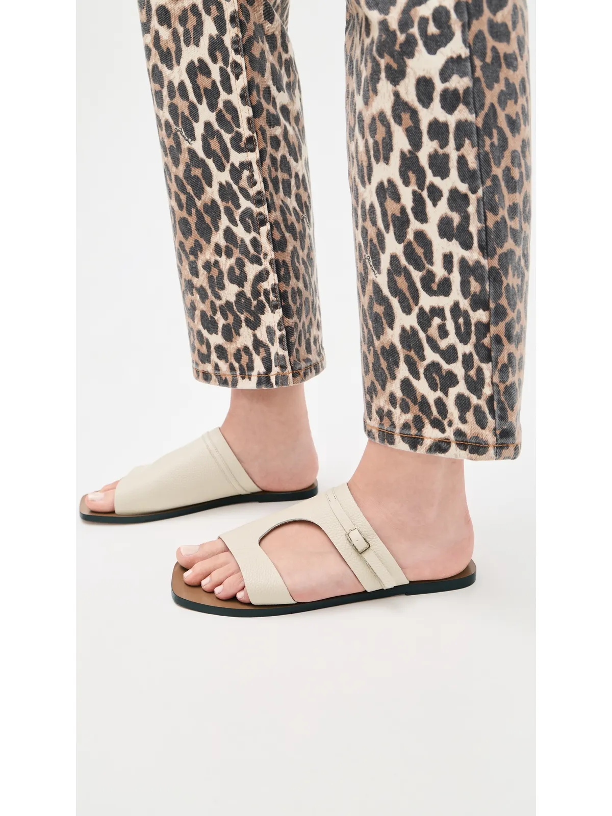 ATP Atelier Varna Sandals Mandorla - 画像3