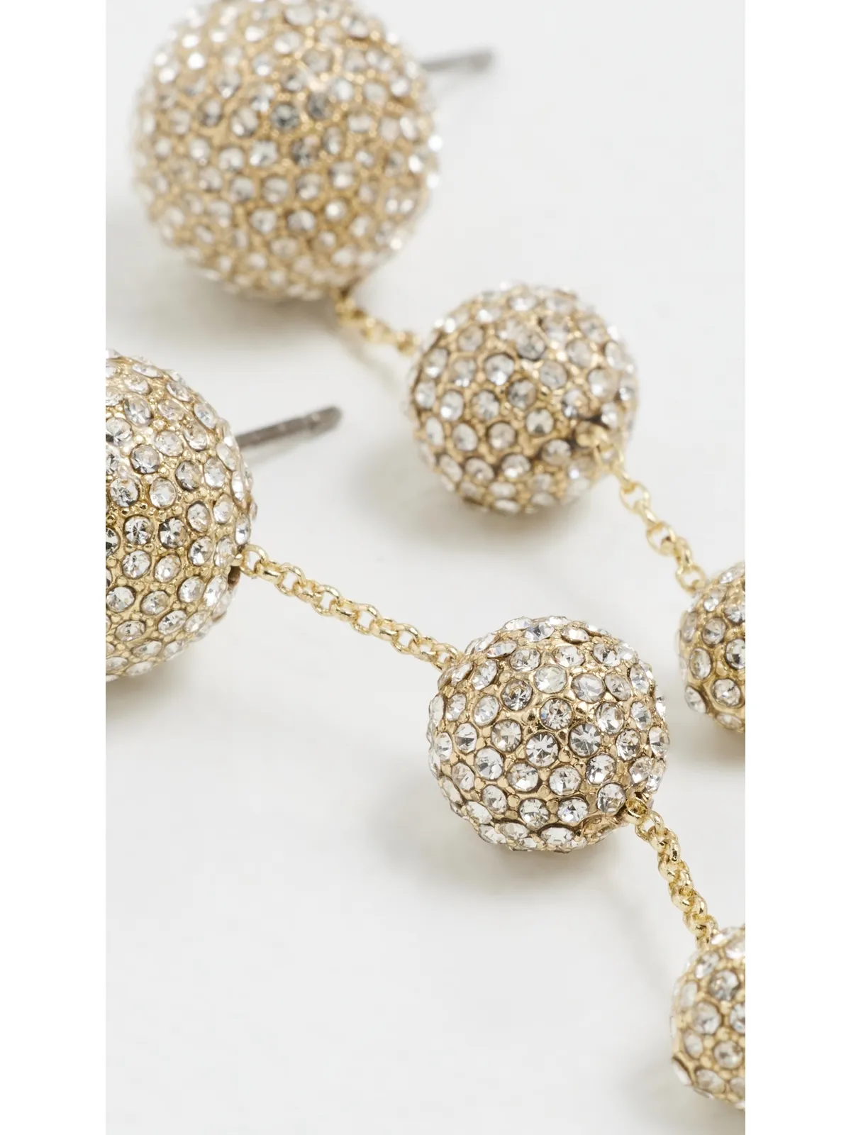 BaubleBar パヴェ ブレア ドロップ イヤリング クリア/ゴールド - 画像4