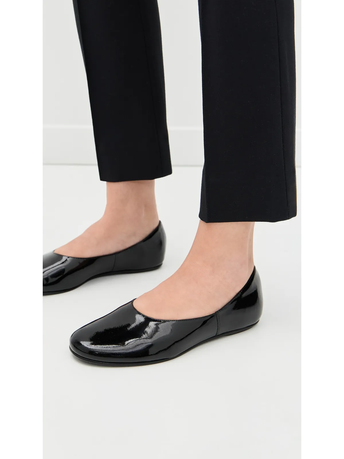 Black Suede Studio Ezra フラットシューズ - 画像3