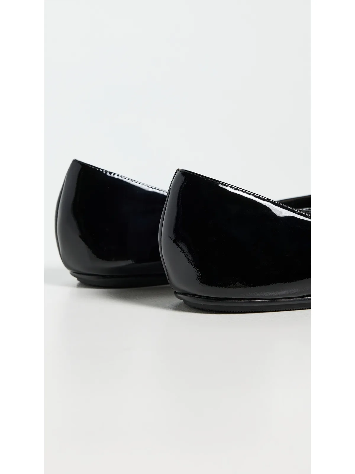 Black Suede Studio Ezra フラットシューズ - 画像4