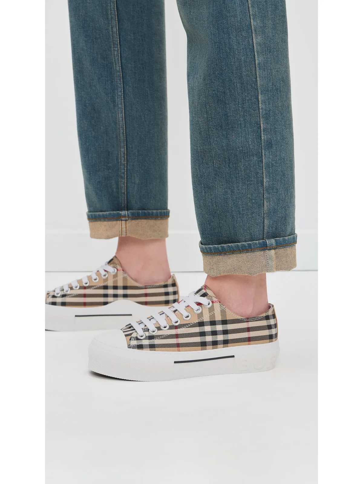 Burberry チェック柄 プラットフォーム ローカットスニーカー アーカイブベージュ IPチェック 39 - 画像3
