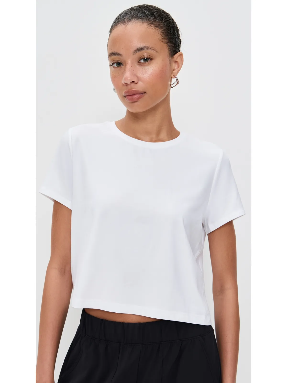 Beyond Yoga Featherweight Supreme クロップドTシャツ（ホワイト） - 画像2
