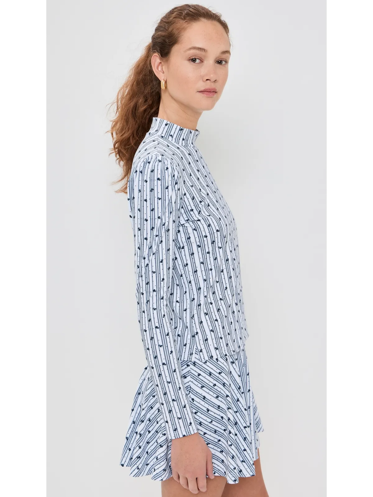 Byrdie Golf Social Wear ロングスリーブパークトップ ネイビー/ホワイトフローラル - 画像4