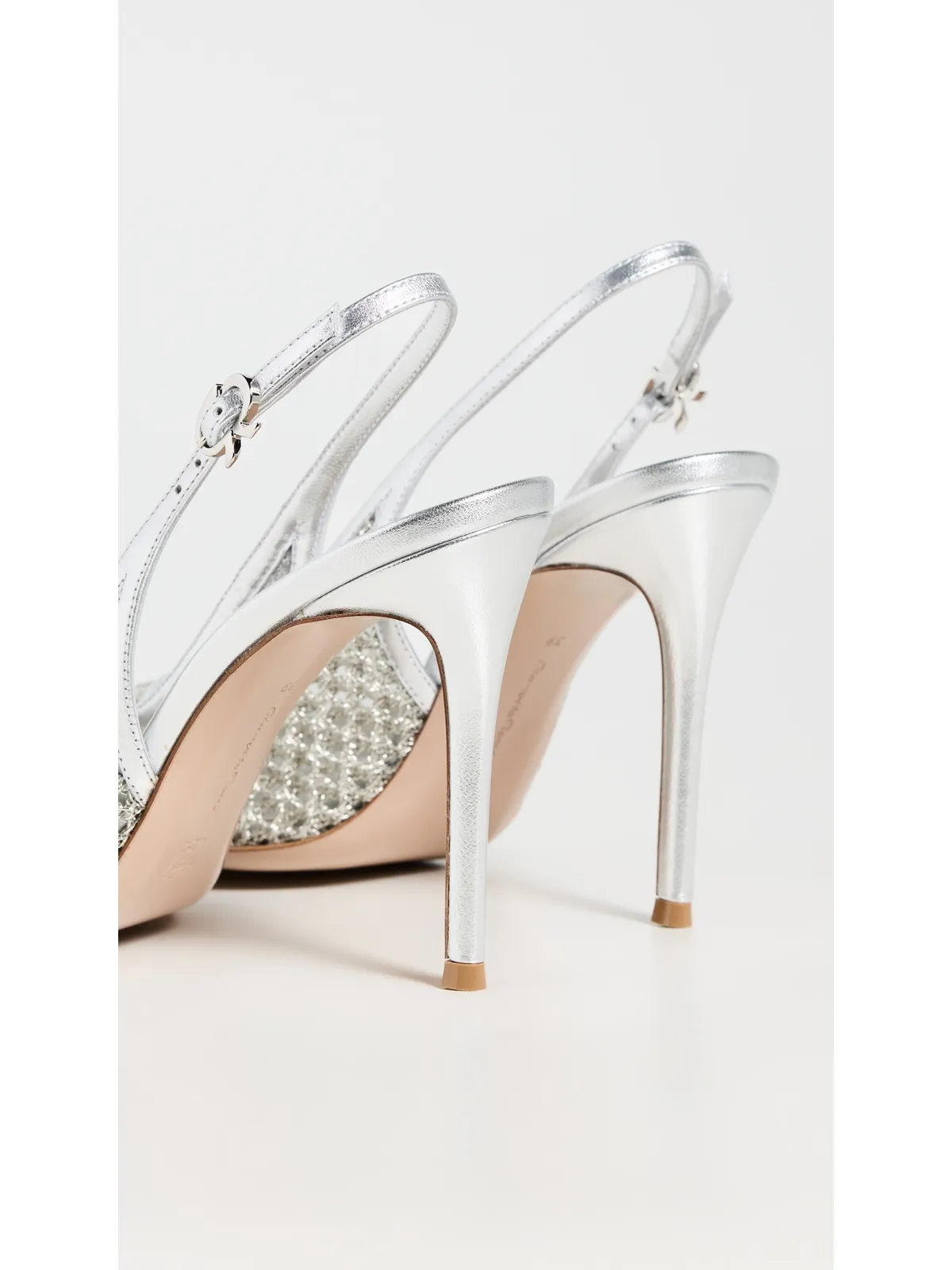 Gianvito Rossi Nikki Nappa Silk ヒール シルバー - 画像4