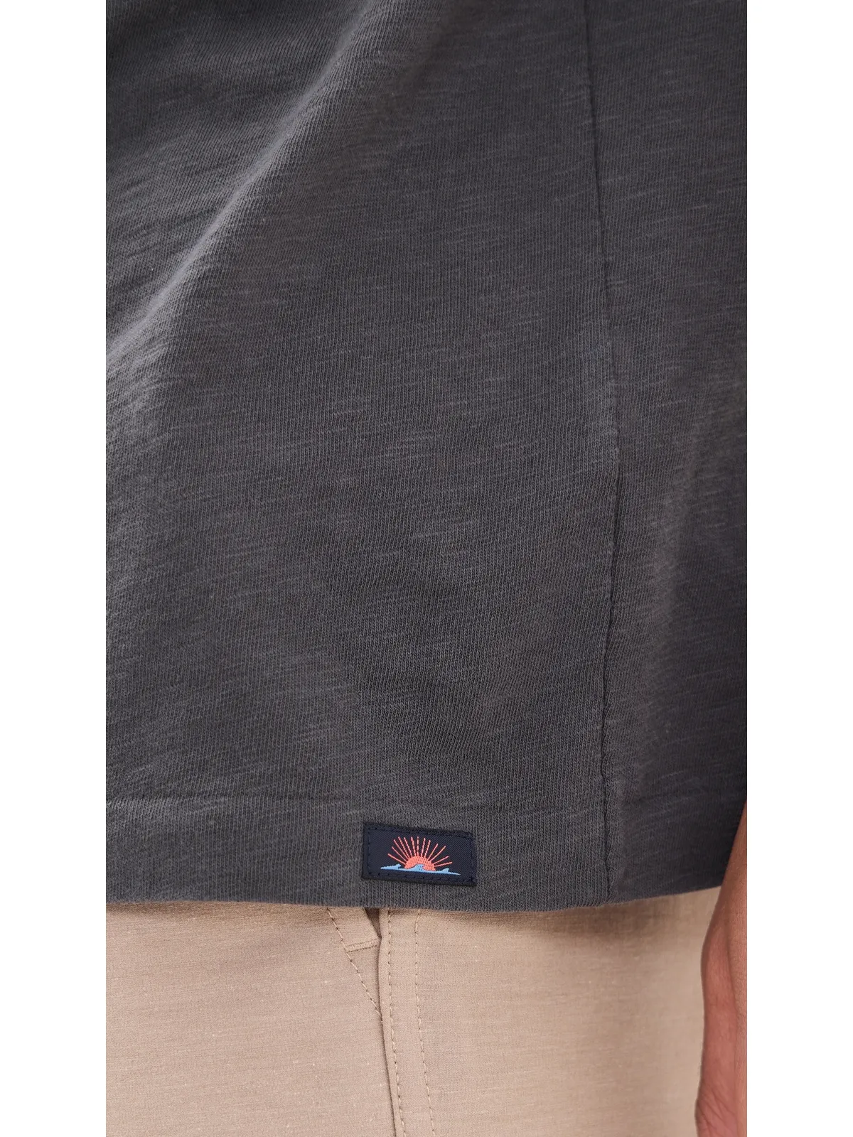Faherty サンウォッシュド ポケットTシャツ グラファイト - 画像6