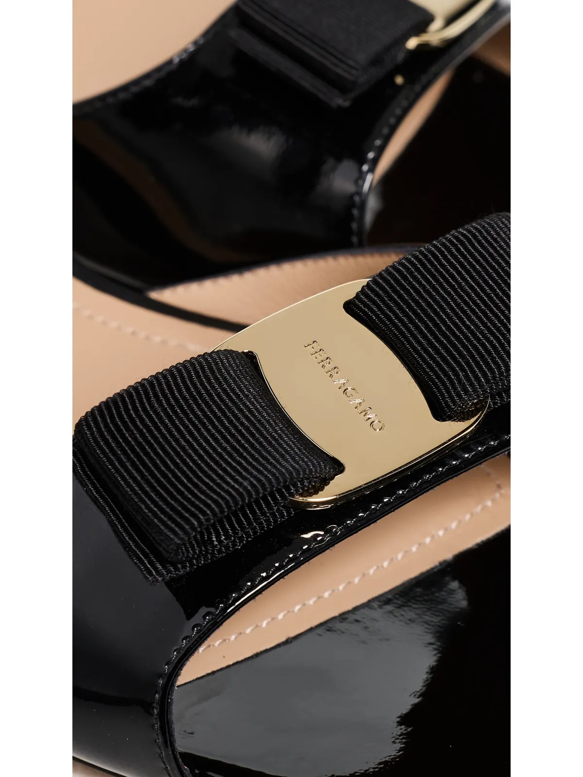 FERRAGAMO バニラ リボン サンダル - 画像6