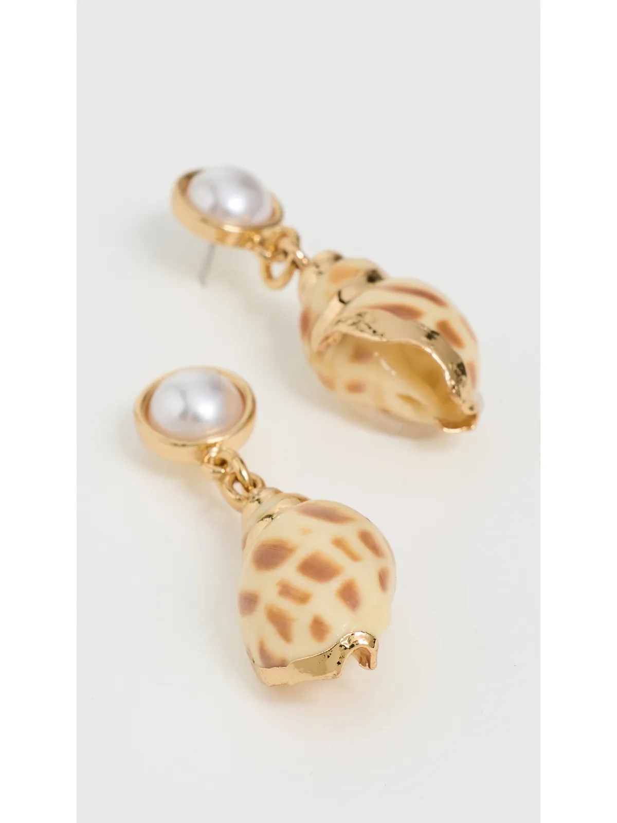 Kenneth Jay Lane Shell Drop ピアス（パール／シェル） - 画像4