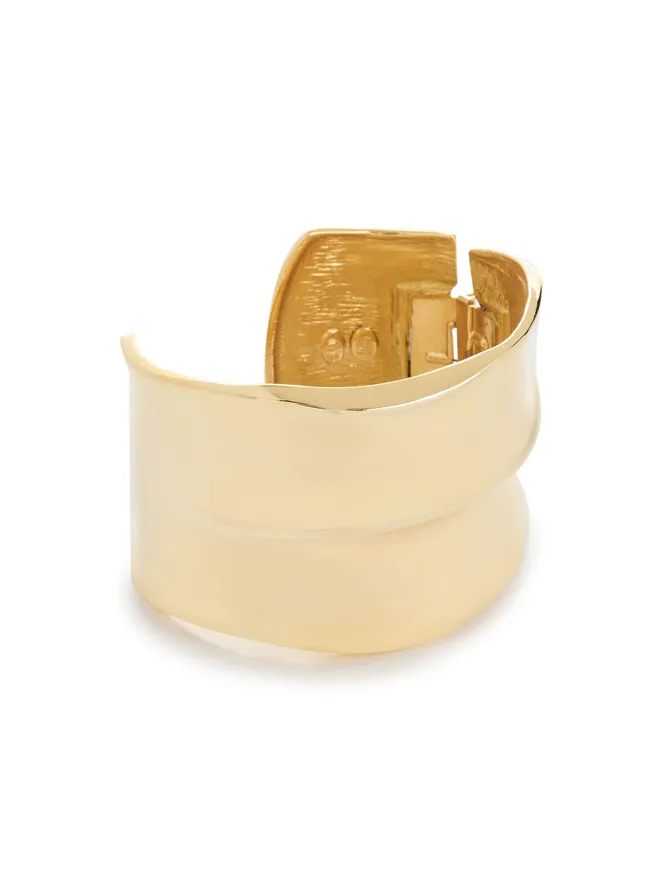 Kenneth Jay Lane Kenneth Jay Lane 太めのポリッシュゴールド ヒンジ付きカフブレスレットの商品画像