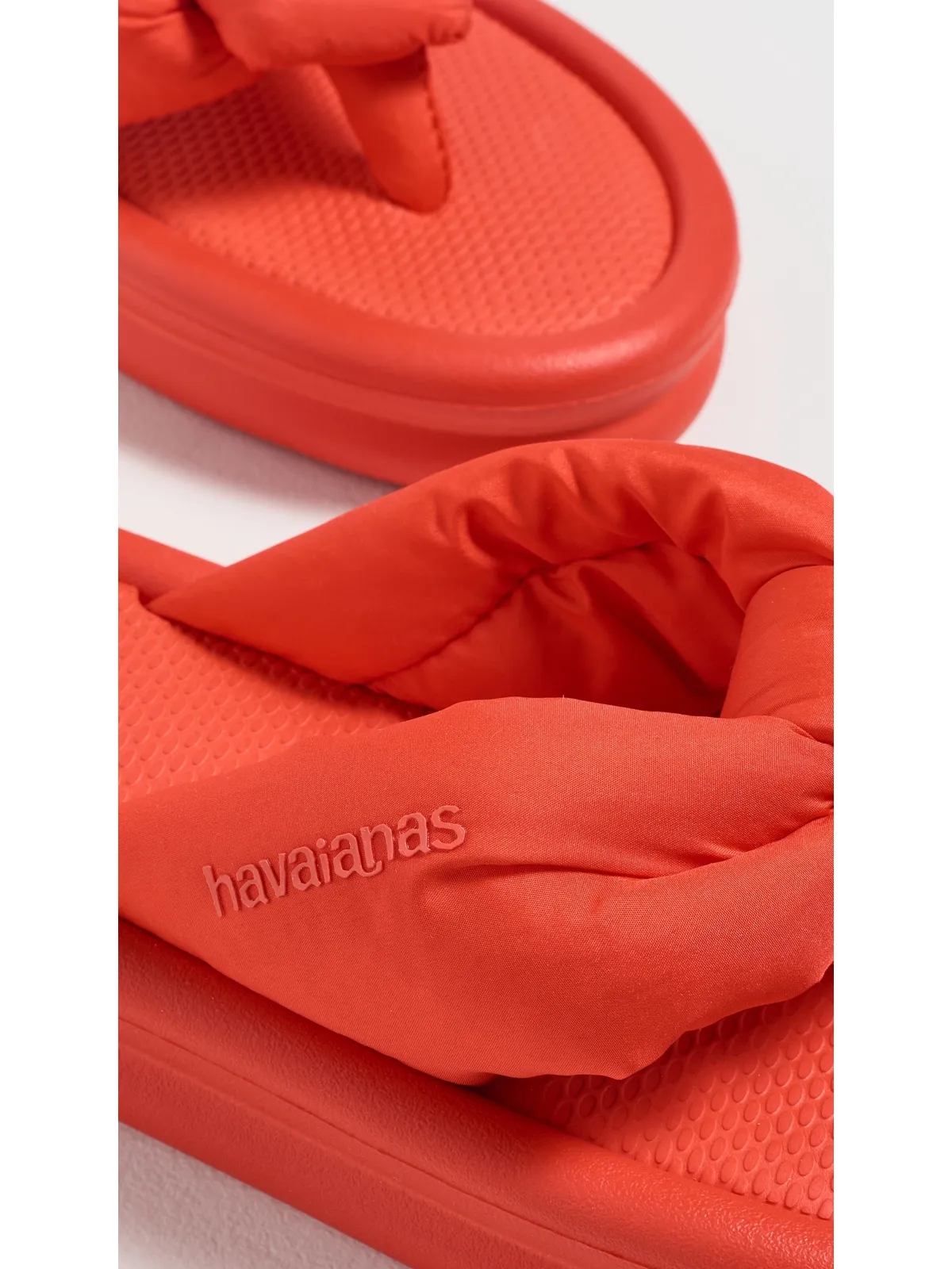 Havaianas デヴィル ウェアーズ プラダ オーバー パフド サンダル レッド - 画像6