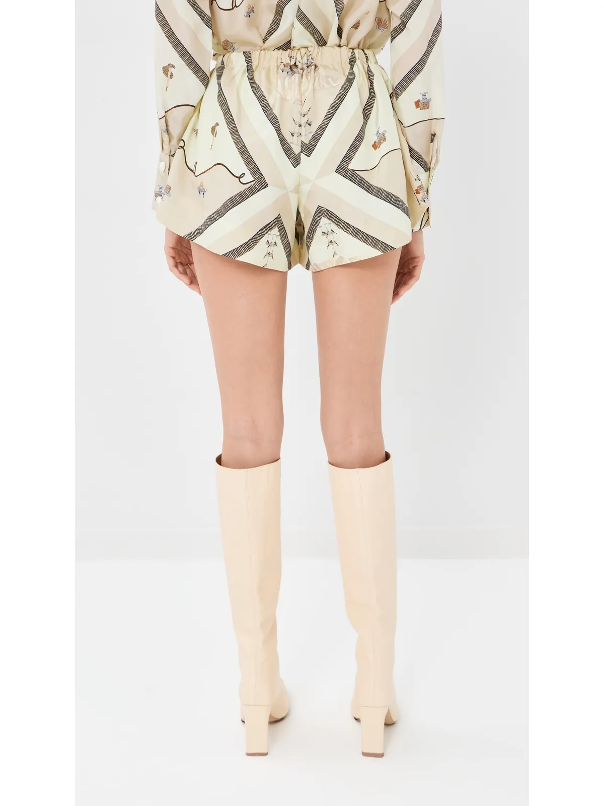 Isla & White Paloma Silk Shorts Isolaire - 画像4