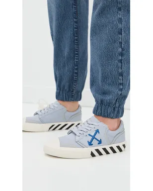 Off-White ヴルク アンダーカット スニーカー ホワイト/ブラック 39 - サムネイル3