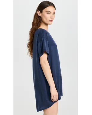 Lunya 洗えるシルクのオーバーサイズ睡眠用Tシャツ - サムネイル4