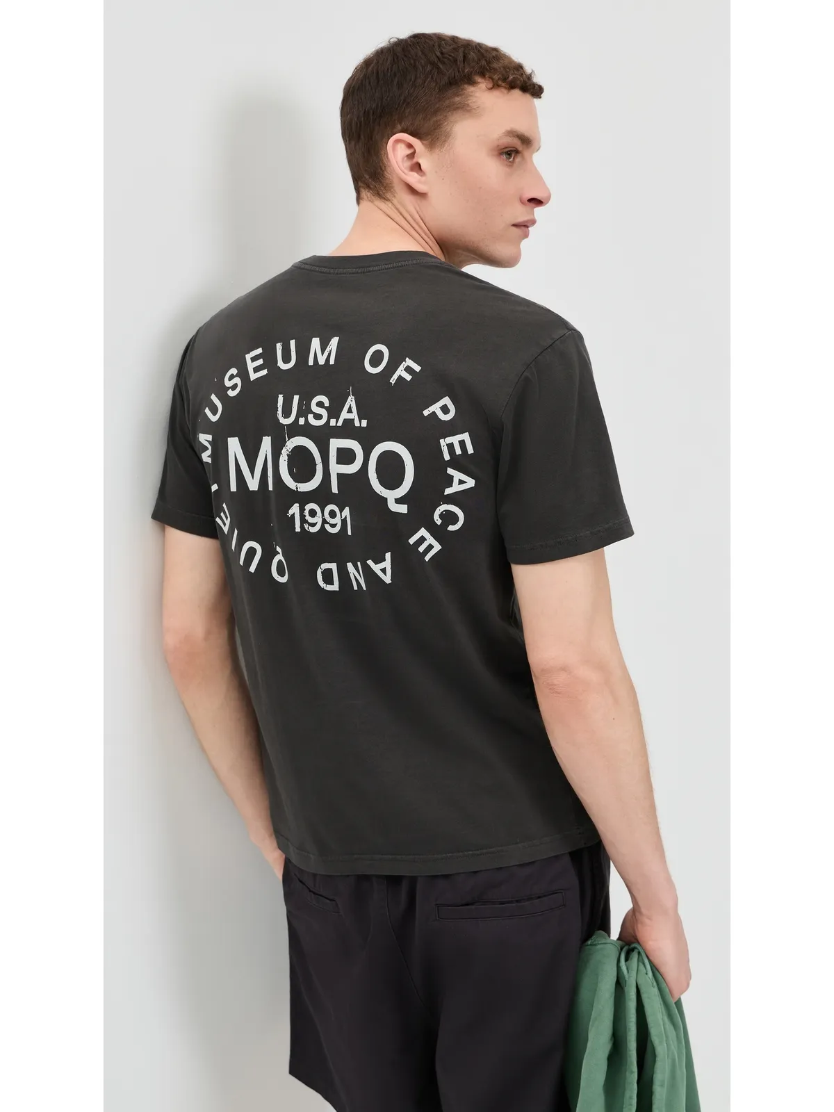 Museum of Peace and Quiet スタンプTシャツ - 画像2