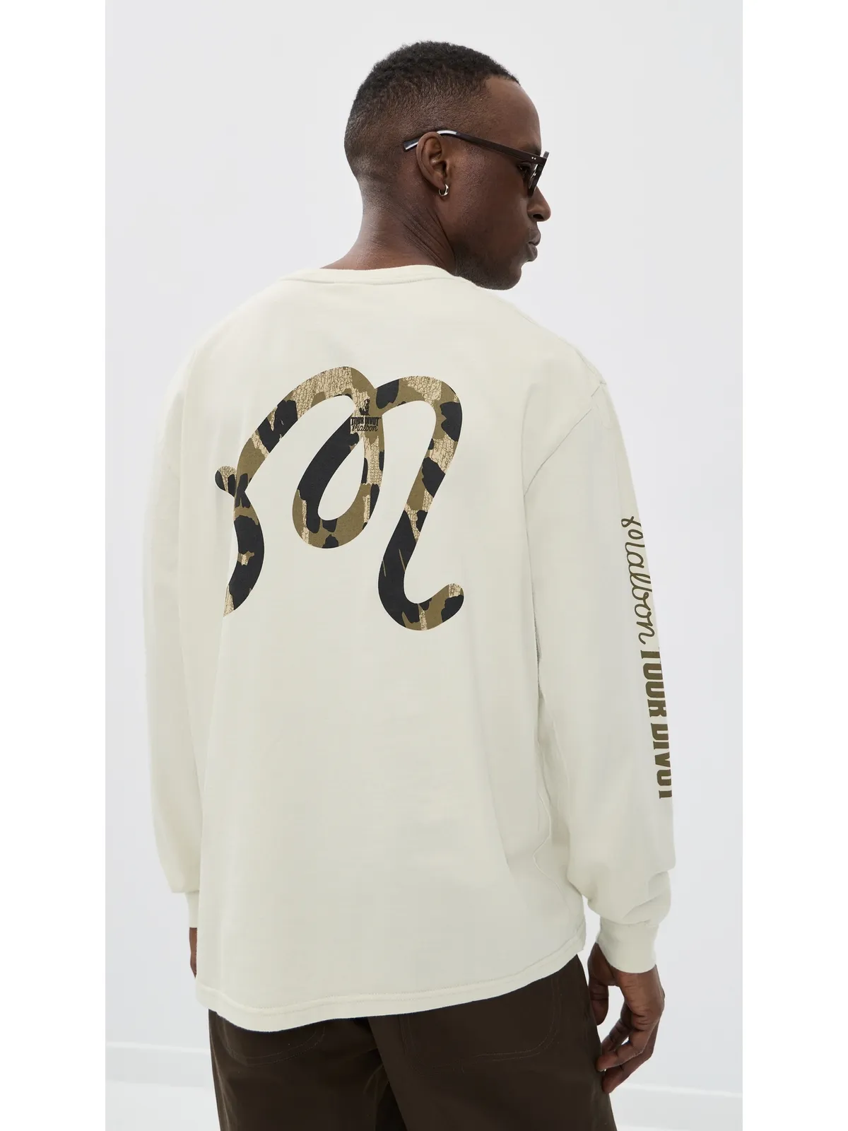 Malbon ゴース ツアー ディボット カモ柄 Tシャツ - 画像3