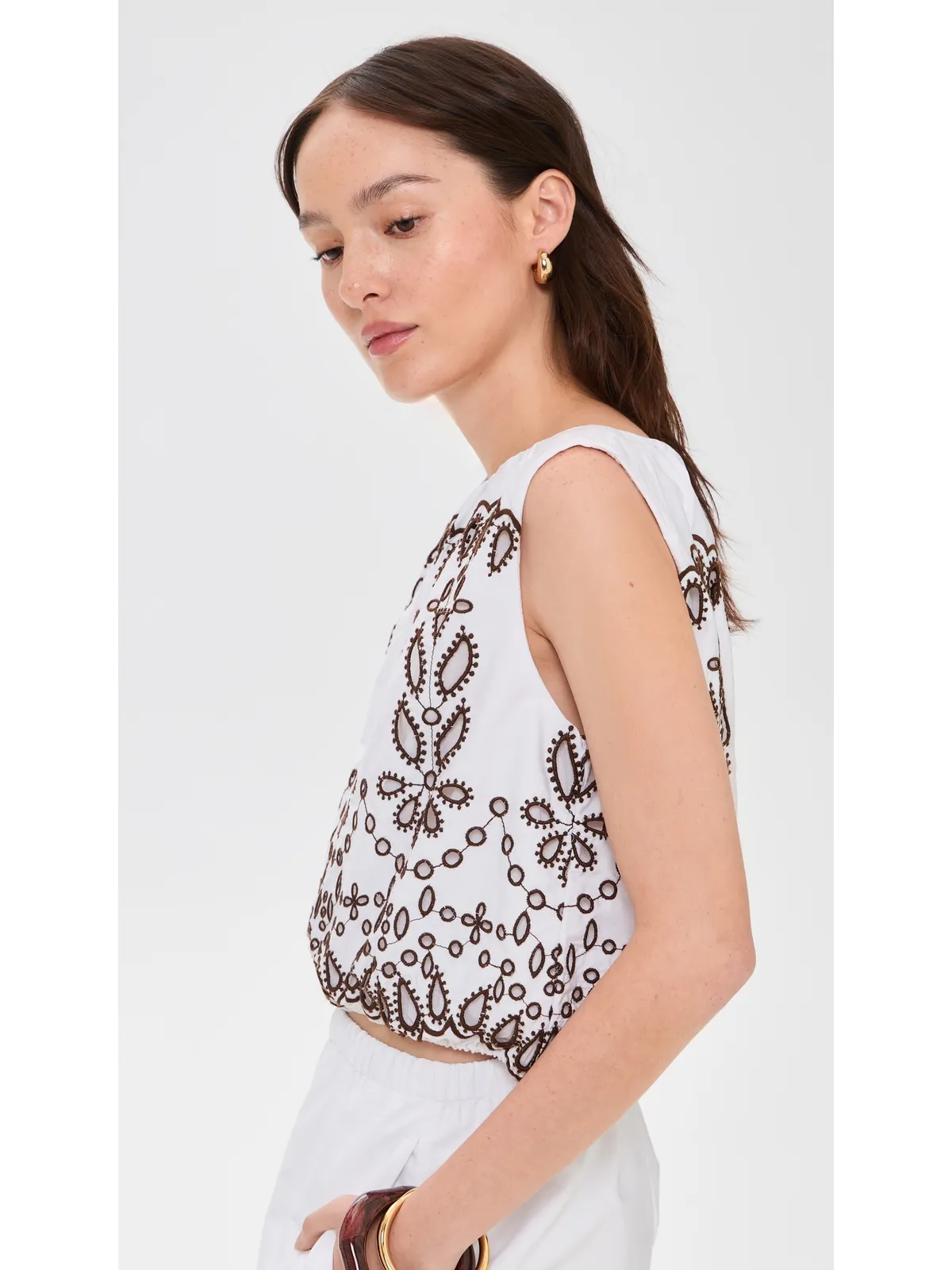 Madewell 刺繍入りノースリーブ バブルトップ ポプリン ホワイトアイレット - 画像3