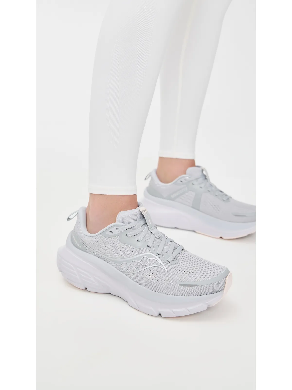 Saucony ガイド18 スニーカー - 画像3