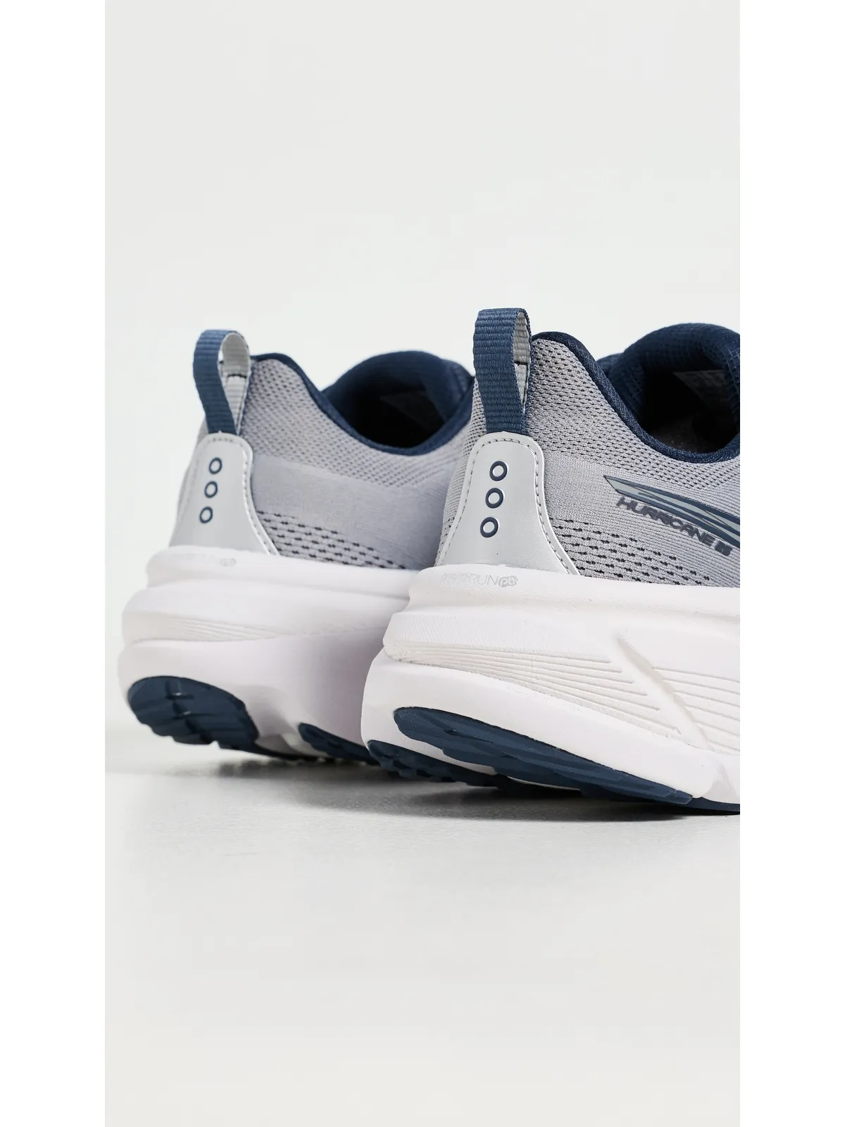 Saucony ハリケーン25 スニーカー - 画像3