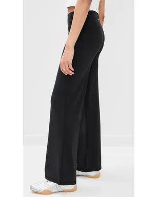 Sweaty Betty オールデイ ワイドレッグパンツ ブラック - サムネイル4