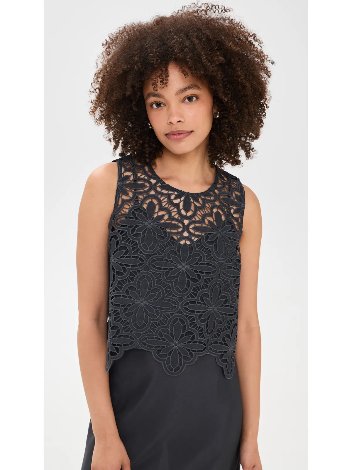 Splendid Pia Pinwheel Eyelet Top - 画像2