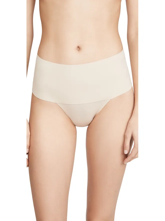 SPANX SPANX アンダーウェア タンガ Undie-tectable Thong Soft Almond XSの商品画像