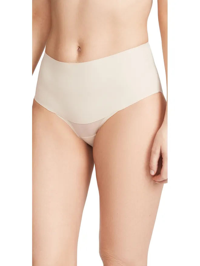 SPANX SPANX アンダーウェア ブリーフ（ソフトアーモンド）の商品画像
