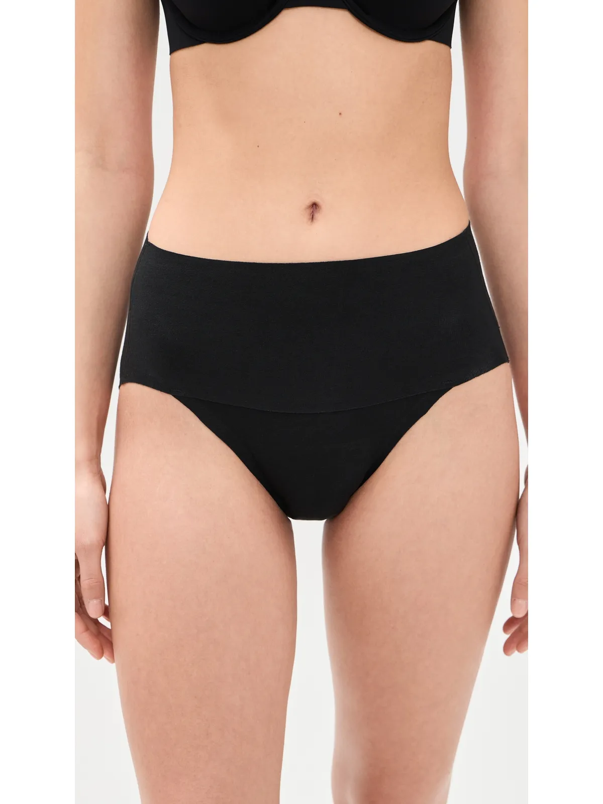 SPANX スパンックス Supersmooth Undie-tectable Natural ハイレッグ ブリーフ - 画像2