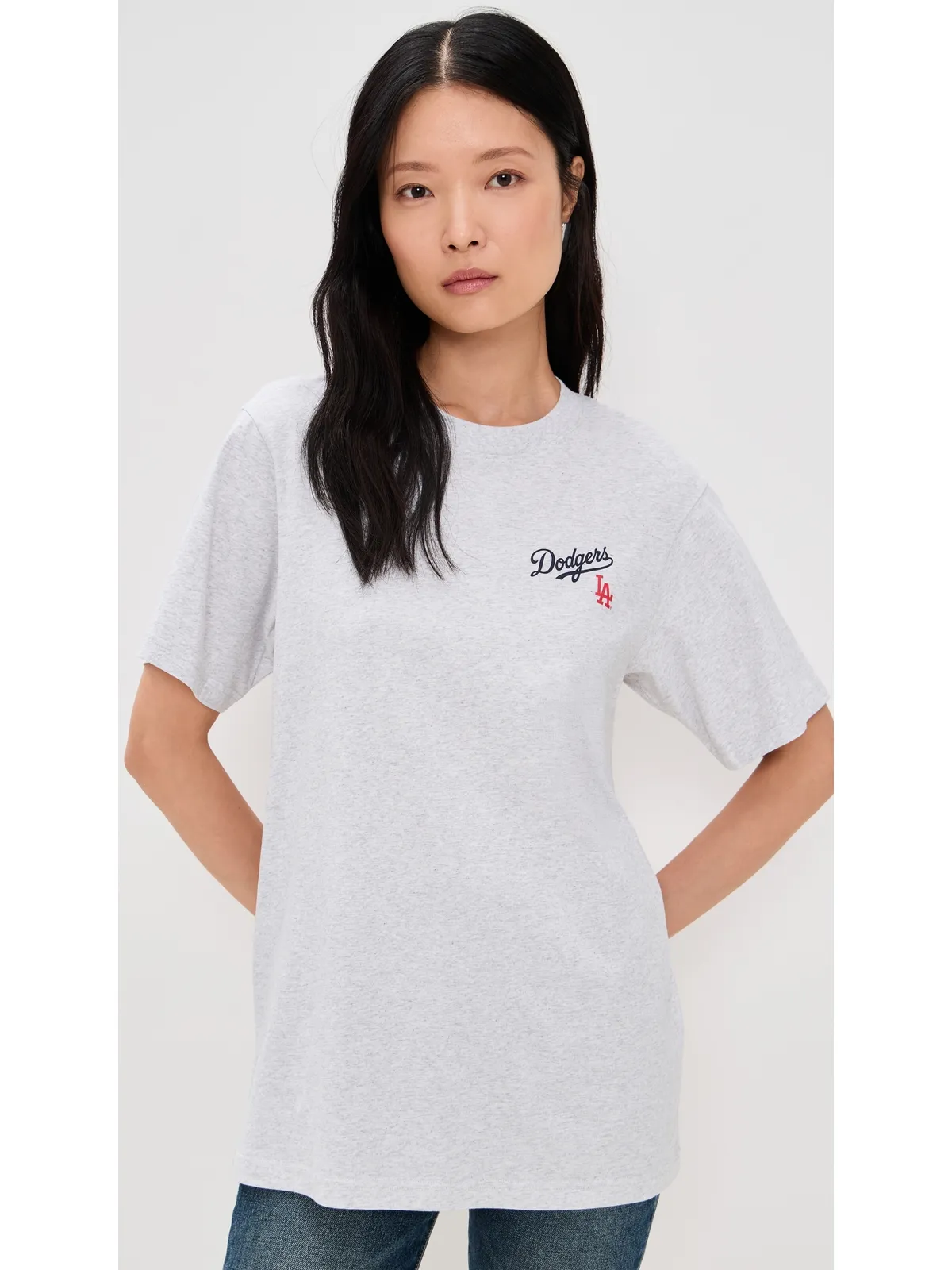 Sporty & Rich ドジャーズ セリフ Tシャツ - 画像2