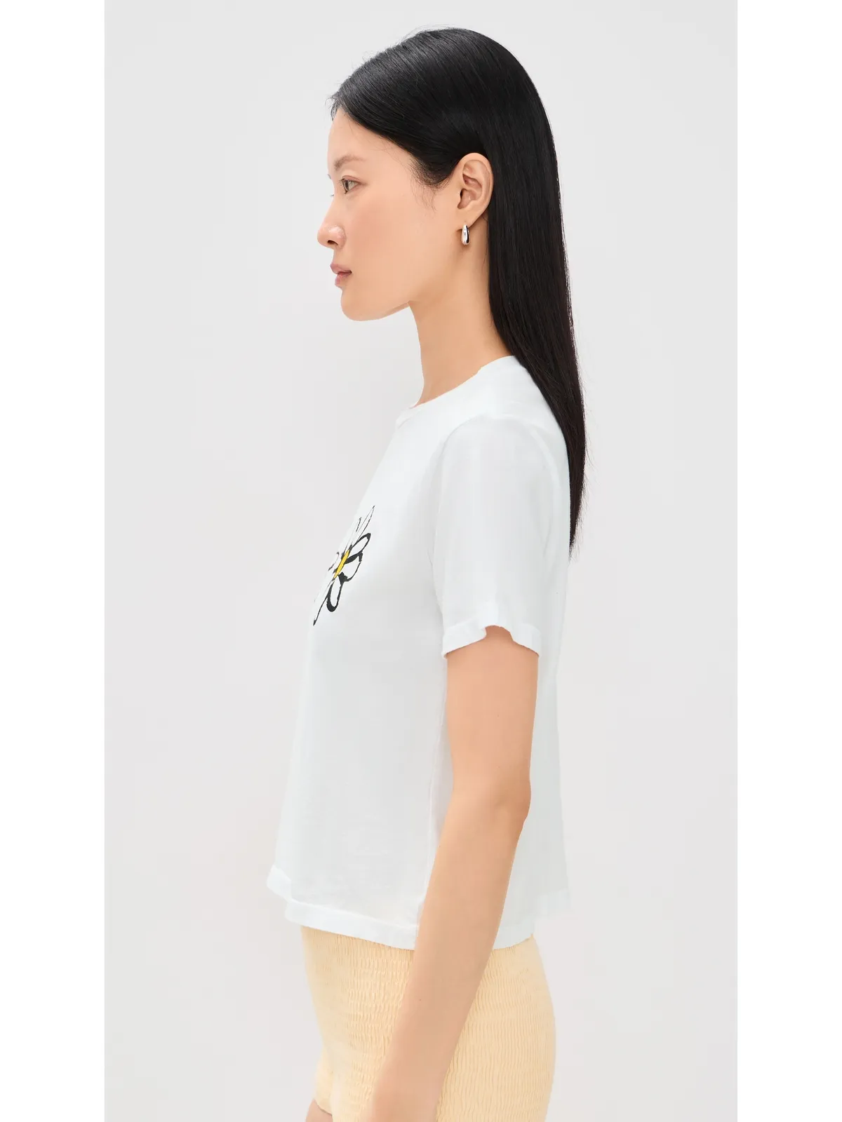Sunny Somewhere デイジー柄 Tシャツ ホワイト - 画像4