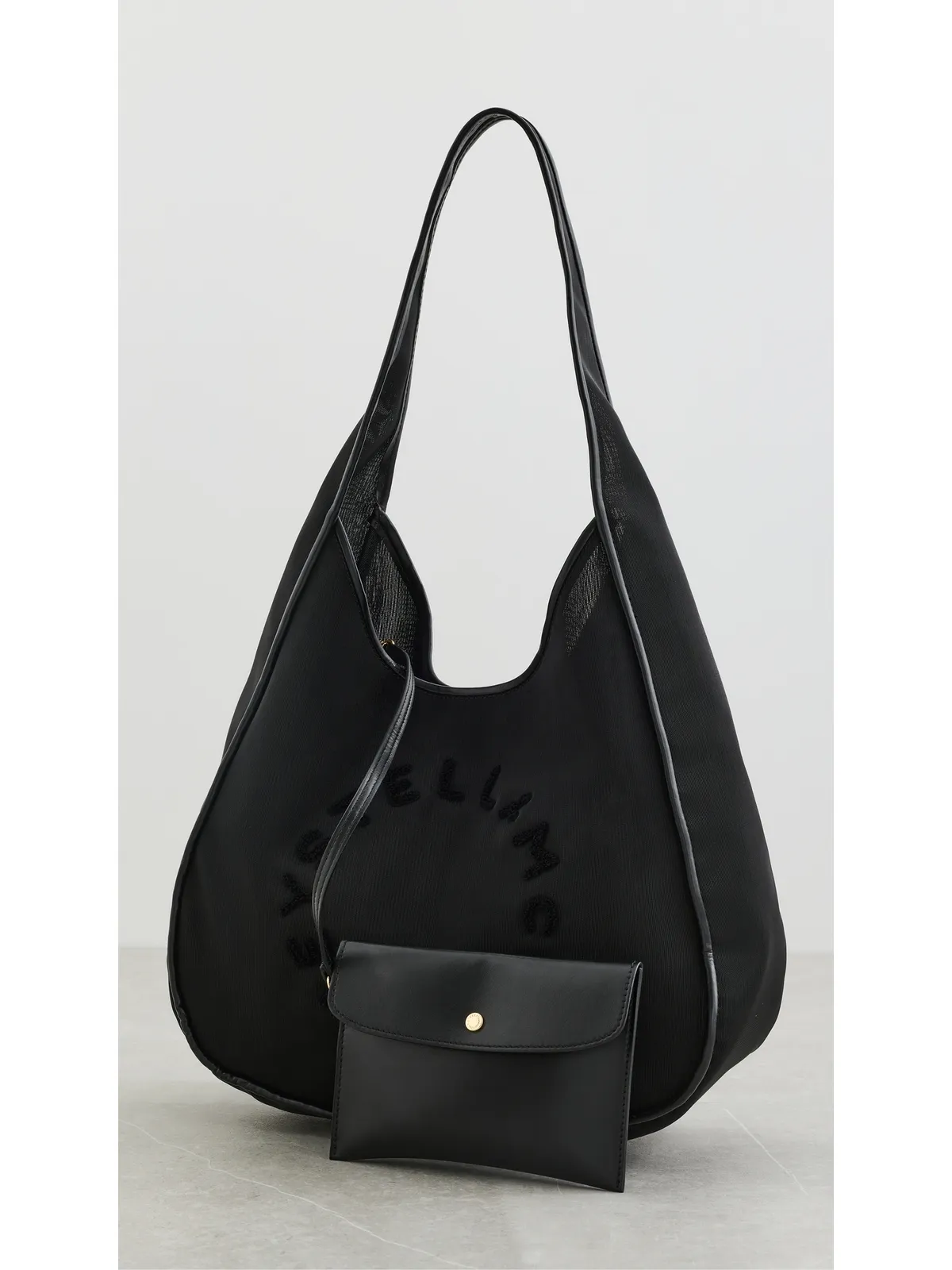 Stella McCartney 大型メッシュロゴホーボバッグ - 画像5