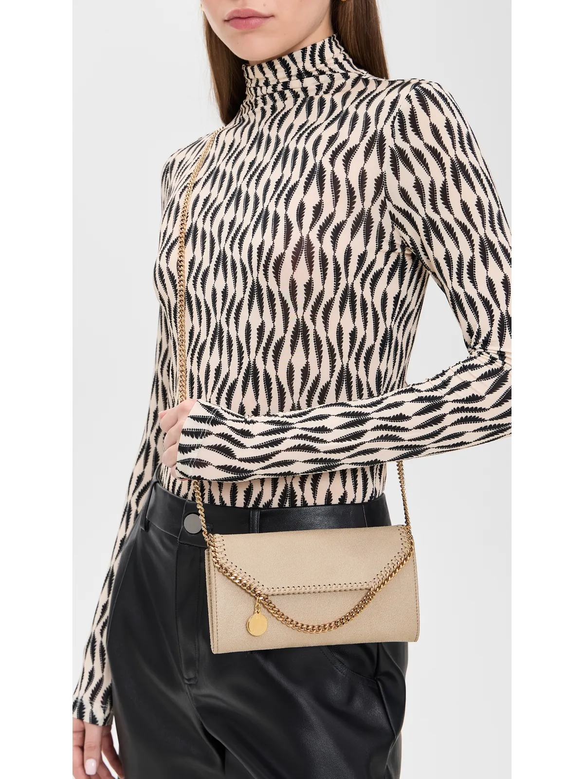 Stella McCartney Falabella コンチネンタル ウォレット バター/クリーム - 画像3