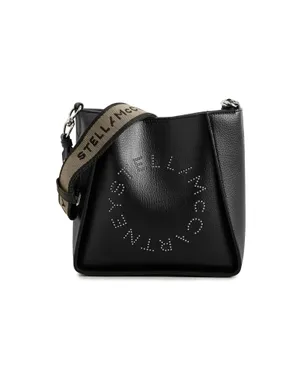 Stella McCartney スタッズ付きロゴ エコエンボス グレイン アルター マット クロスボディバッグ ブラック - サムネイル1