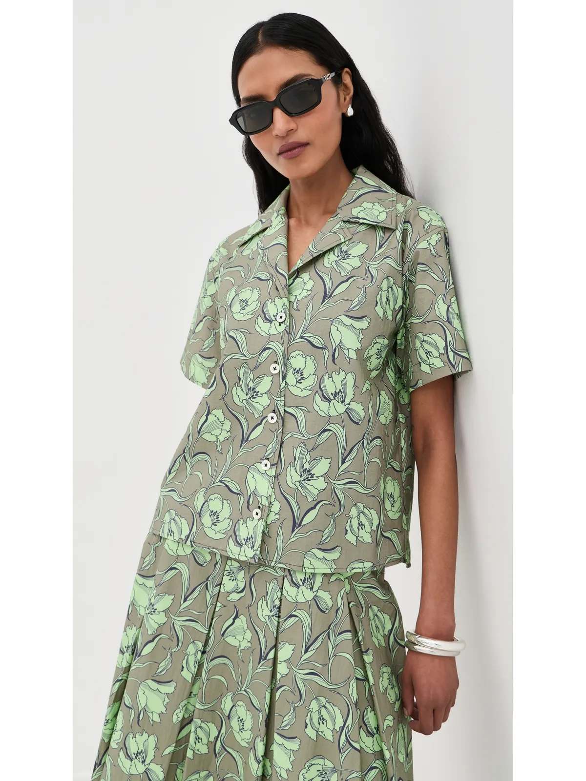 3.1 Phillip Lim フローラルプリントキャンプシャツ - 画像2