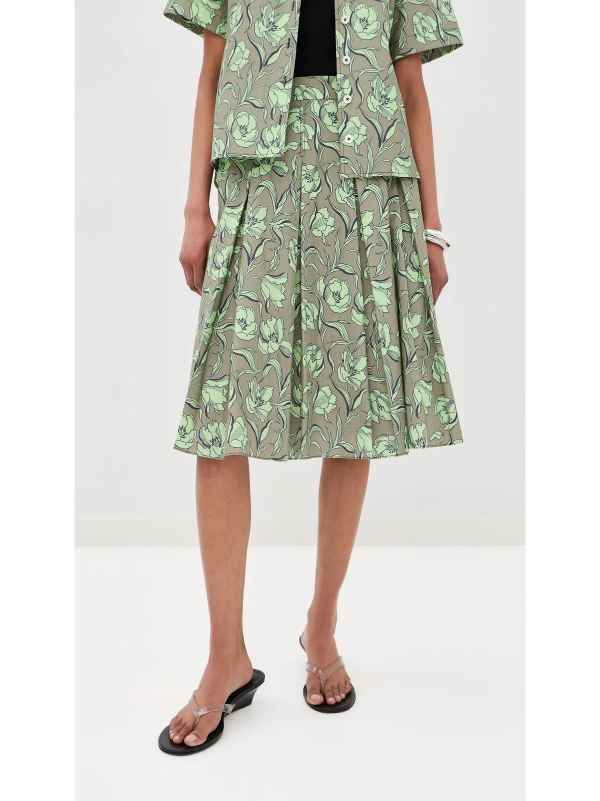 3.1 Phillip Lim プリーツ膝丈スカート（Sage Multi） - 画像2