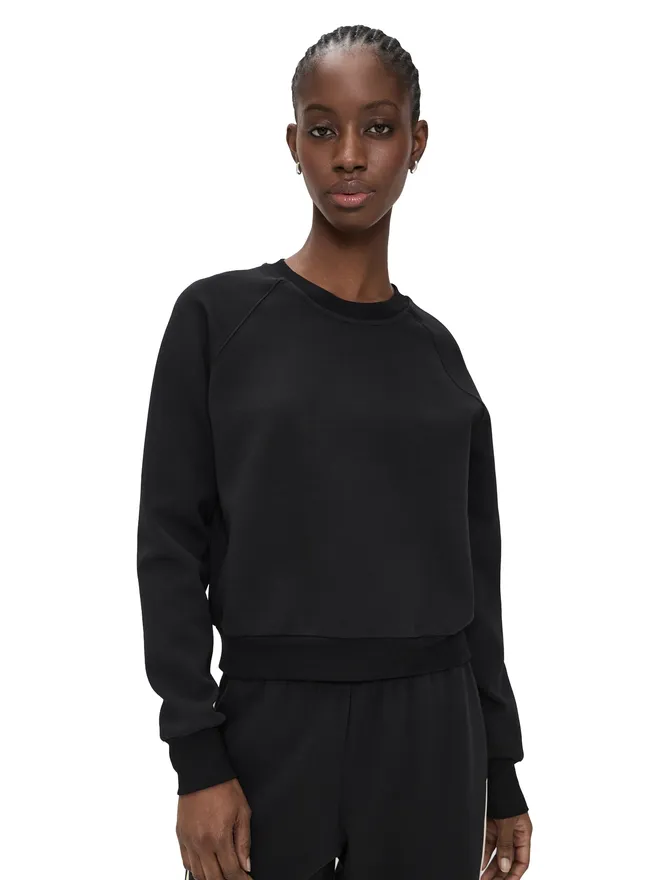 perfectwhitetee perfectwhitetee ルシア トラベル ラグラン スウェットシャツの商品画像