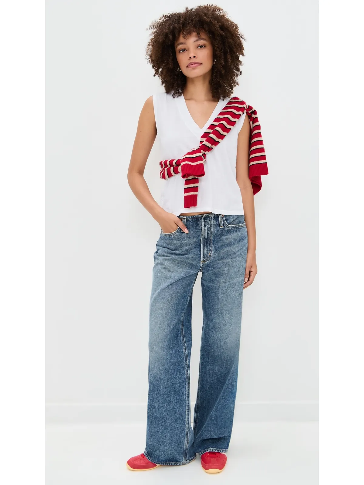 perfectwhitetee Margot コットン ノースリーブ Vネック Tシャツ - 画像5