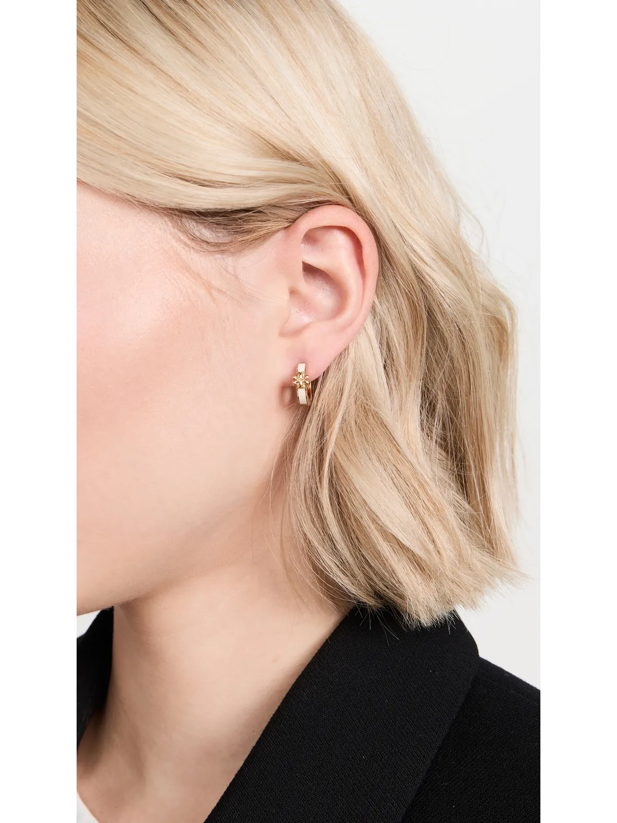 Tory Burch アイコンエナメル ハギーイヤリング - 画像3