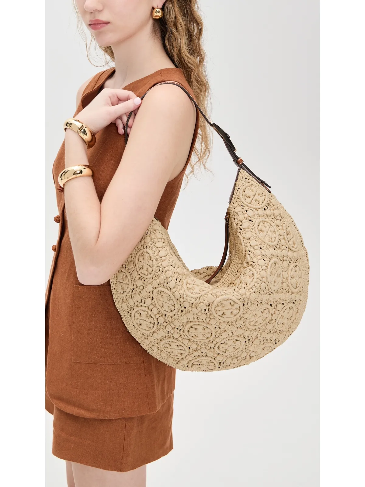 Tory Burch Tモノグラム ラフィア バルーンバッグ ナチュラル ワンサイズ - 画像3
