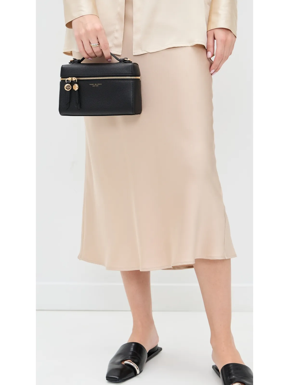 Tory Burch ロミー スリム トップハンドル バッグ ブラック - 画像3