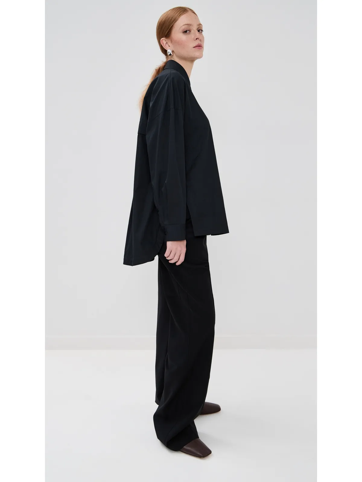 Tibi Gabe オーバーサイズ シャツ ブラック - 画像4