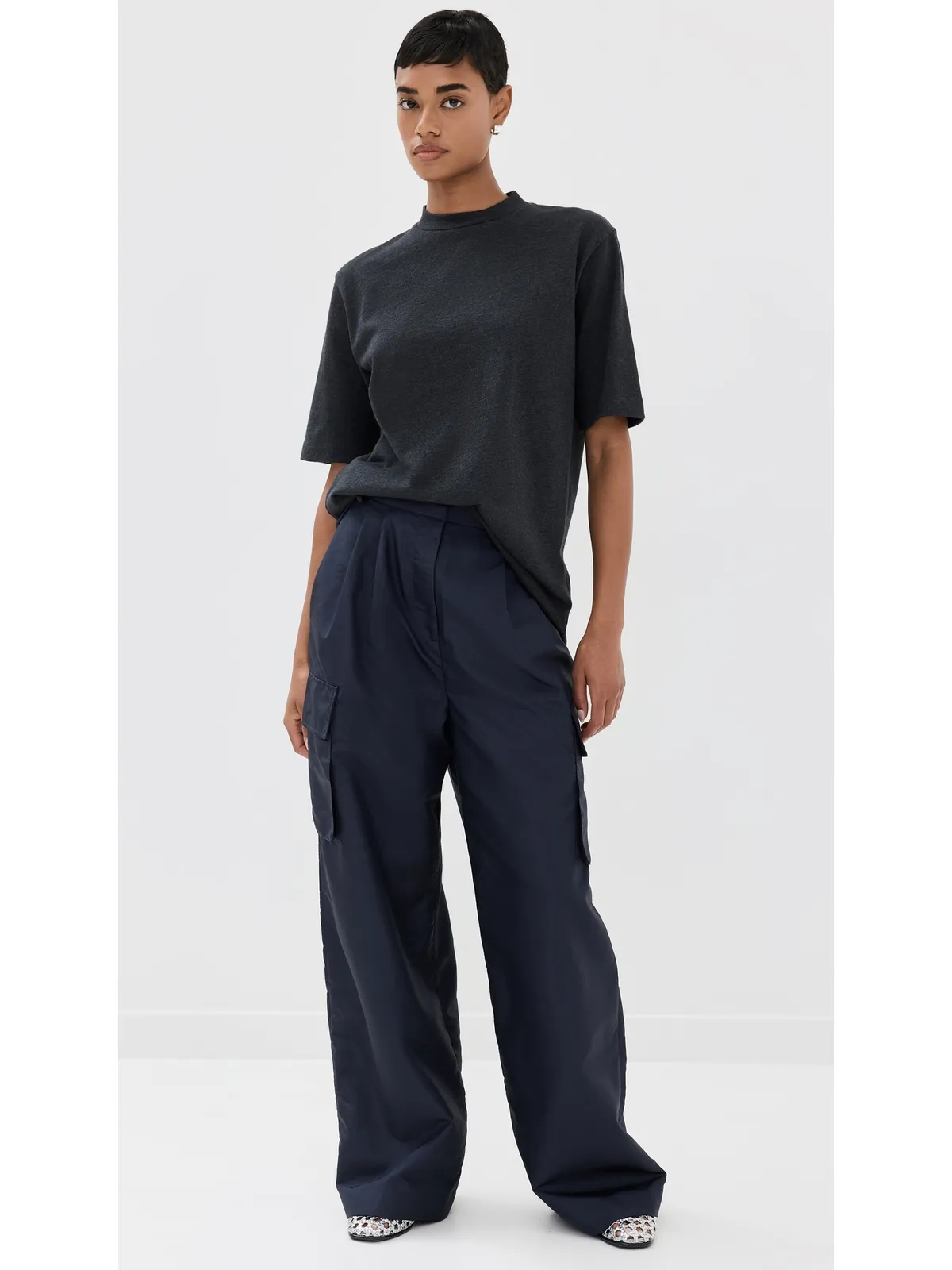 Tibi Perfect ユニセックス Tシャツ - 画像5