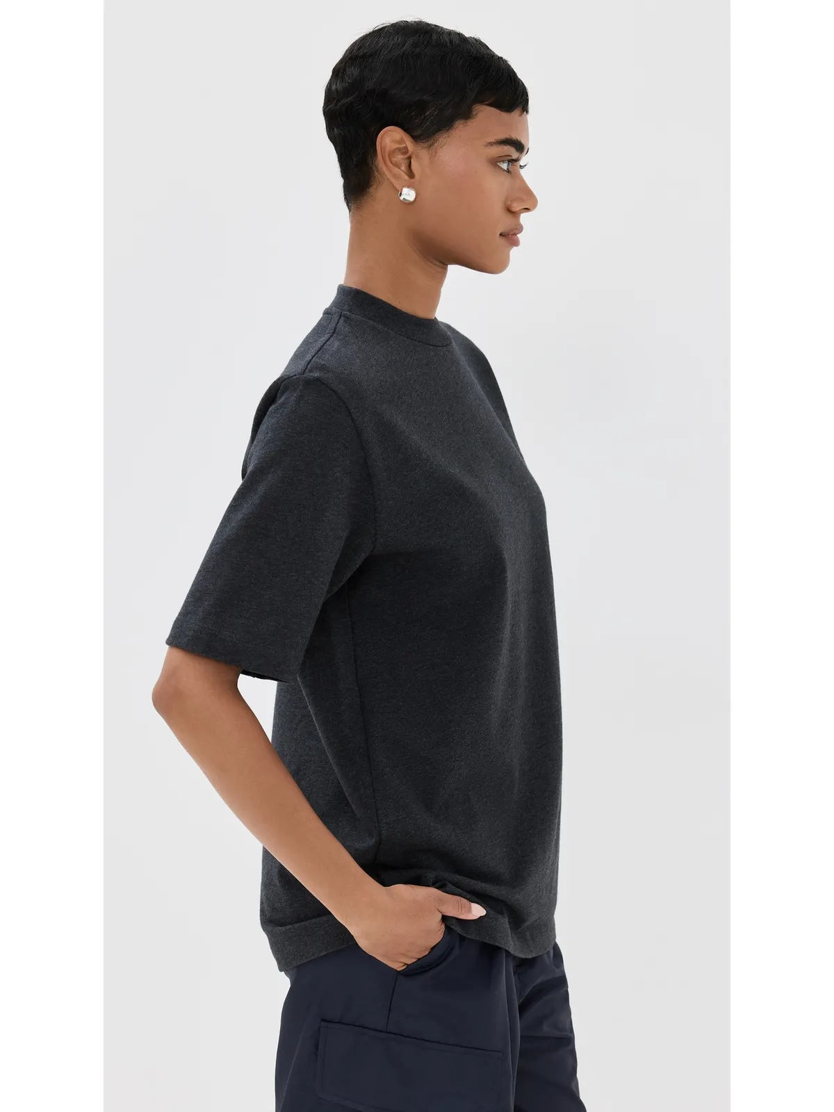 Tibi Perfect ユニセックス Tシャツ - 画像4