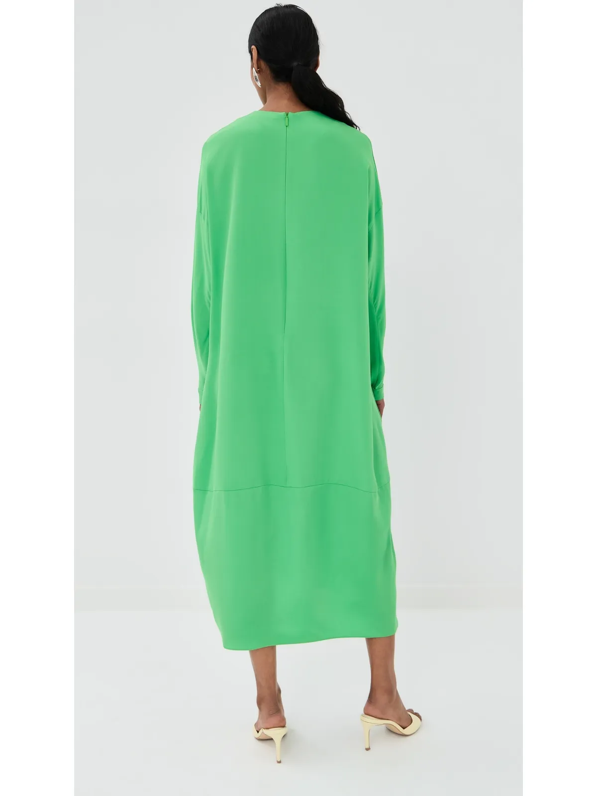 Tibi 4プライ シルク ロングスリーブ コクーンドレス グリーン - 画像3