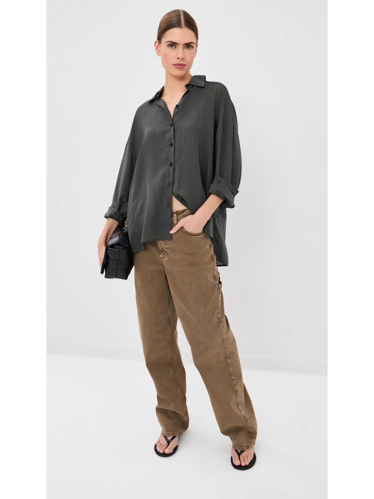 Tibi 超軽量オーバーサイズシャツ ブラック - 画像5