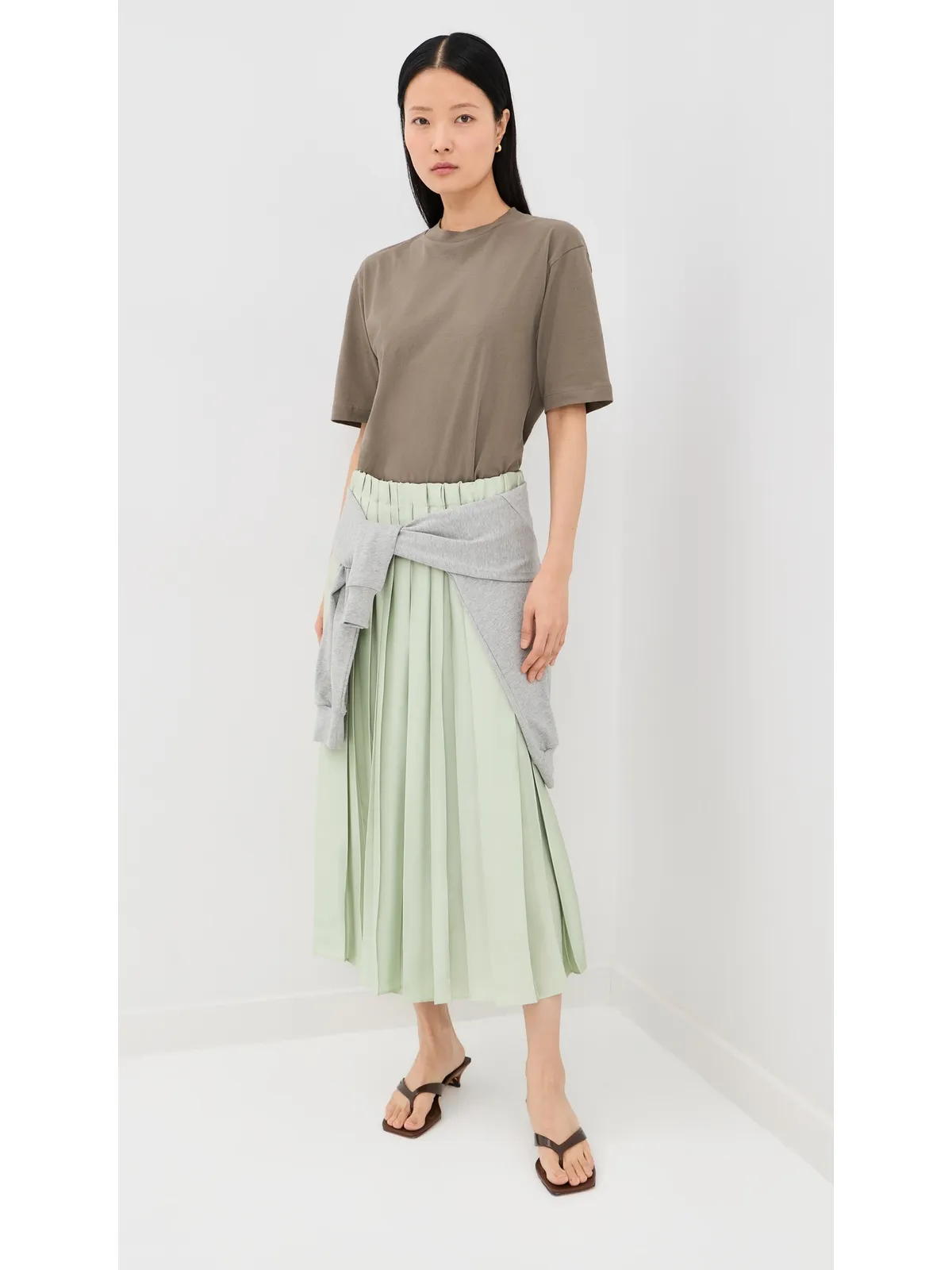 Tibi セージカラー フェザーウェイト プリーツ プルオン スカート - 画像2