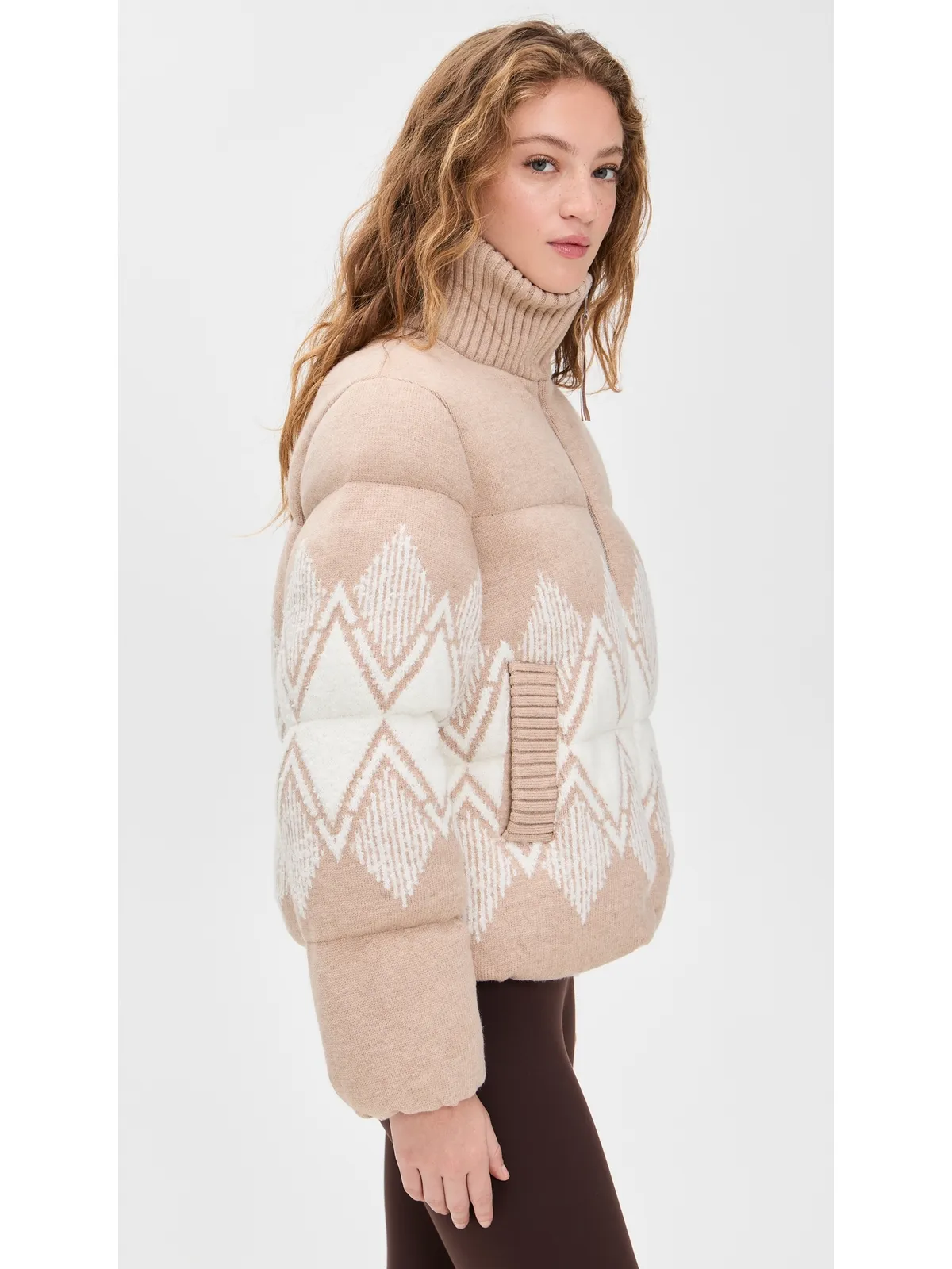Varley Belinda Knit Puffer ライトトープ - 画像4