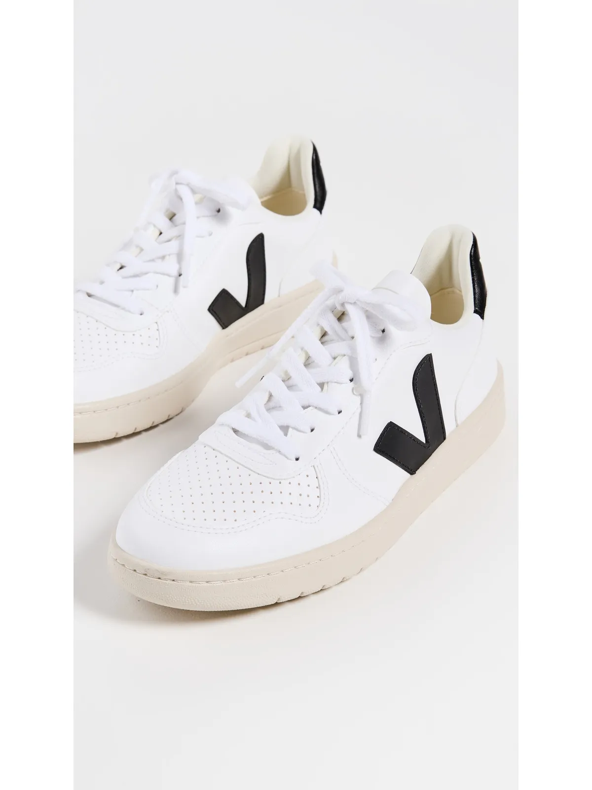 Veja V-10 レースアップスニーカー ホワイト／ブラック - 画像5
