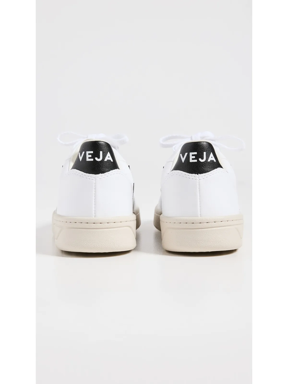 Veja V-10 レースアップスニーカー ホワイト／ブラック - 画像4