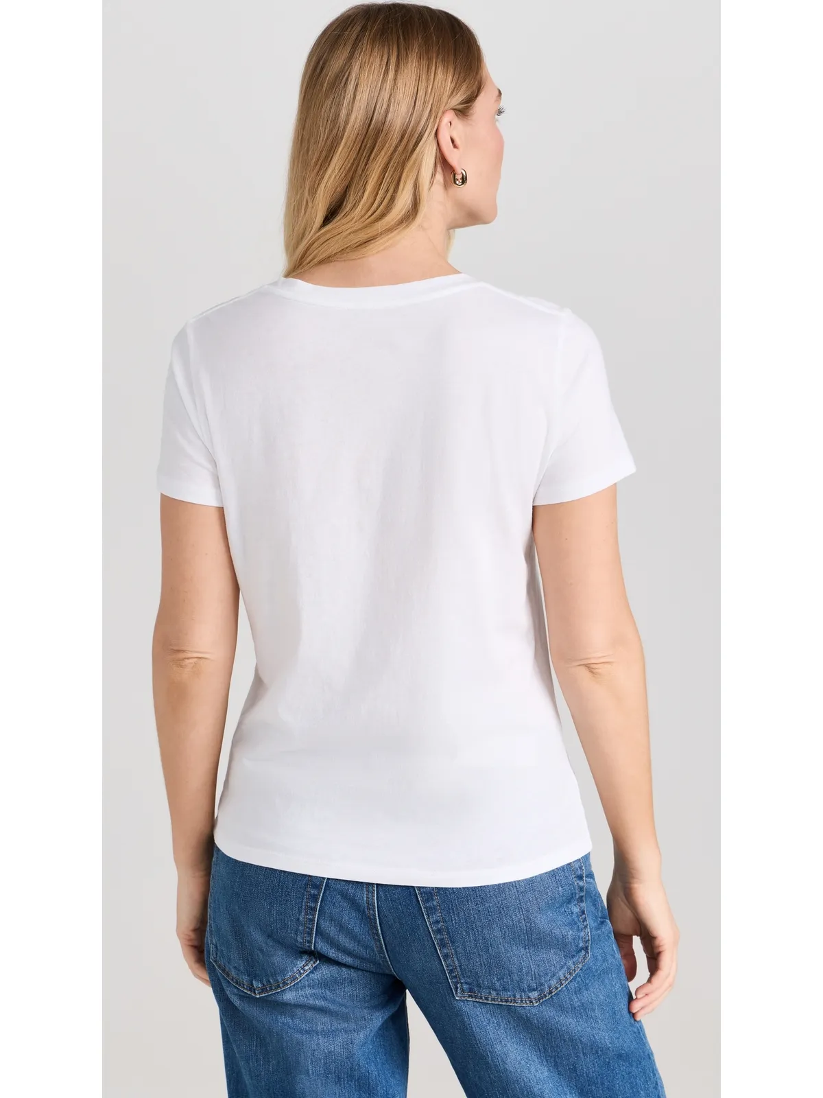 Vince エッセンシャル VネックTシャツ - 画像3