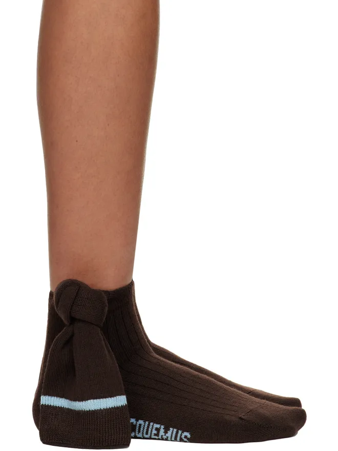 JACQUEMUS JACQUEMUS Le Papierコレクション ブラウン Les Chaussettes Noeud ソックスの商品画像